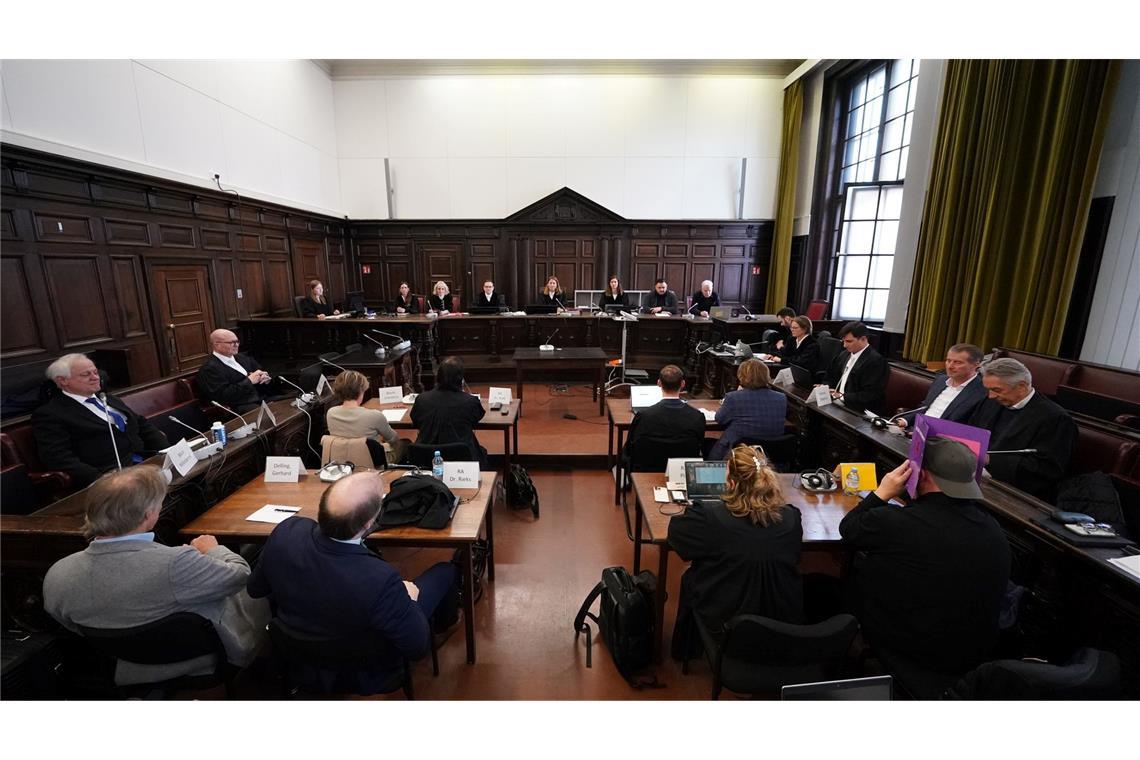 Wegen des Iran-Kriegs kann das Hamburger Landgericht im Prozess um die Entführung der Block-Kinder zurzeit keine Zeugen aus Israel laden.