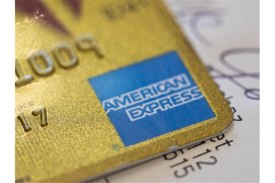 American Express erleidet Gewinneinbruch