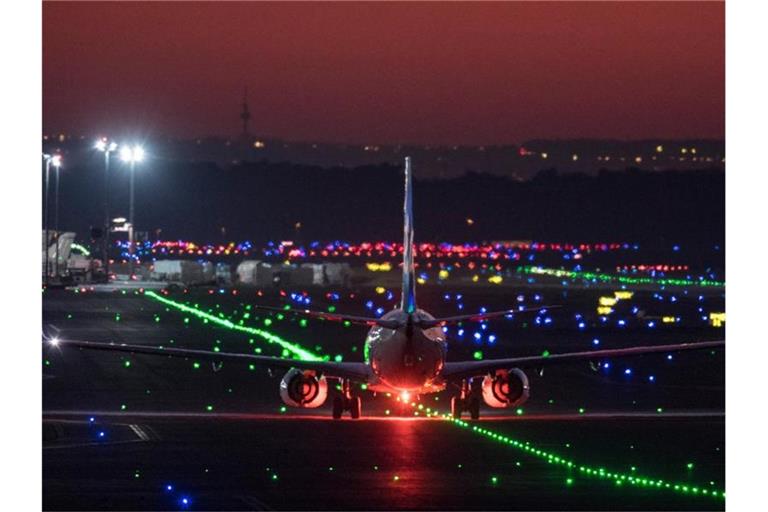 Wegen einer gesichteten Drohne wurde der Betrieb am Flughafen in Frankfurt vorübergehend eingestellt. Foto: Boris Roessler/dpa