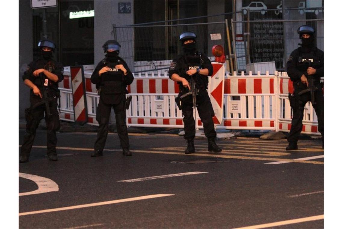 Polizei-Einsatz vor Hagener Synagoge abgeschlossen Wegen einer möglichen Gefährdungslage war in Hagen die Polizei im Einsatz. Foto: Kai-Uwe Hagemann/dpa