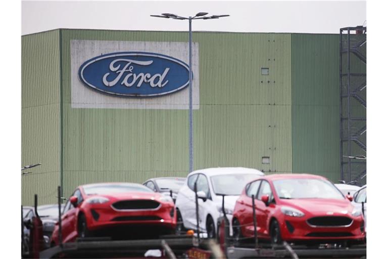 Wegen Halbleiter-Lieferproblemen muss der Autobauer Ford in Köln bis Ende Oktober seine Produktion stoppen. Foto: Oliver Berg/dpa