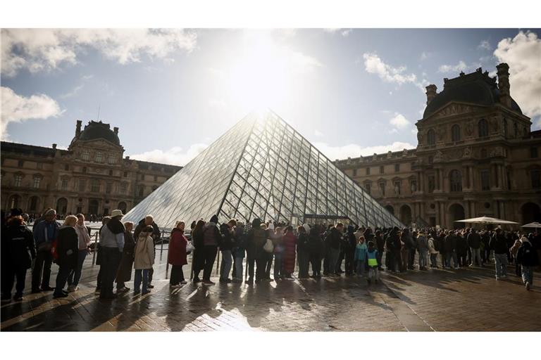 Wegen Verdachts auf Betrügerei mit gefälschten Tickets hat der Louvre die Polizei eingeschaltet. Es wird die Existenz eines umfassenden Netzwerks vermutet (Archivbild).