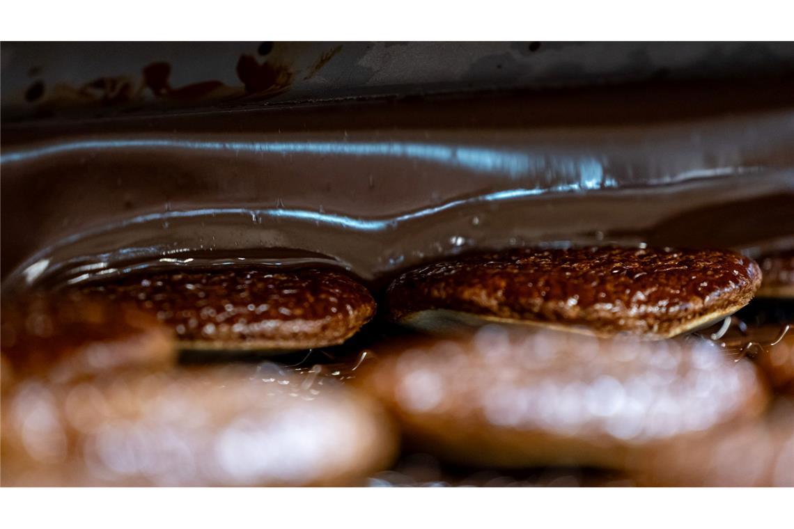Lebkuchen-Hersteller im Backstress - bald startet Verkauf Weihnachtsgebäck verkauft sich besser bei grauem Himmel.