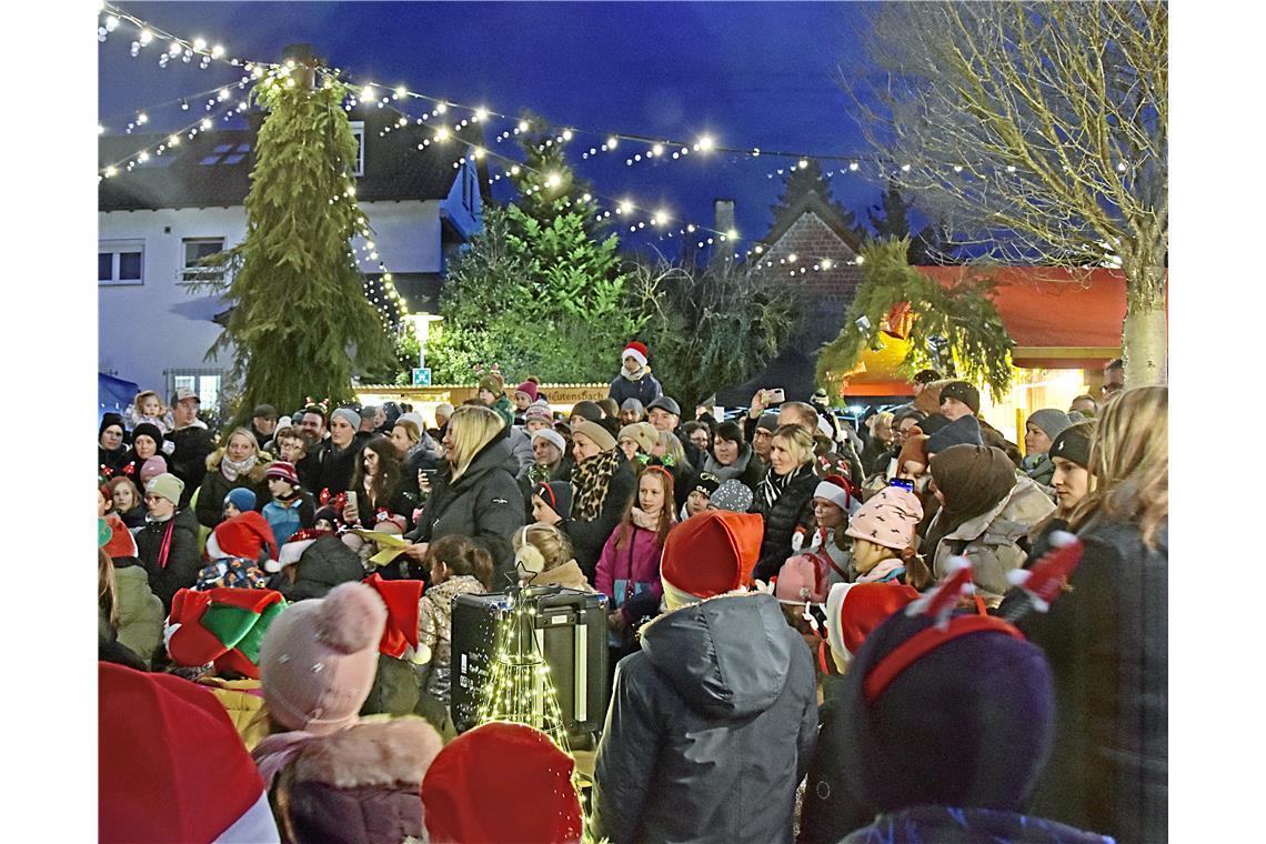 Weihnachtsmarkt Allmersbach im Tal. 