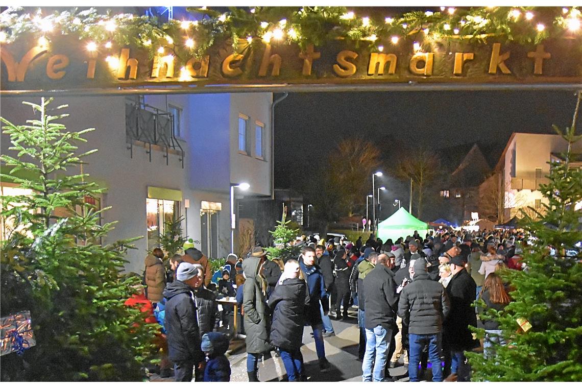 Weihnachtsmarkt in Auenwald.