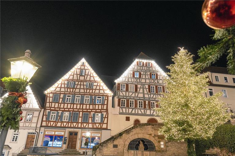 Weihnachtsstimmung auf dem Backnanger Marktplatz, fotografiert von Alexander Becher.