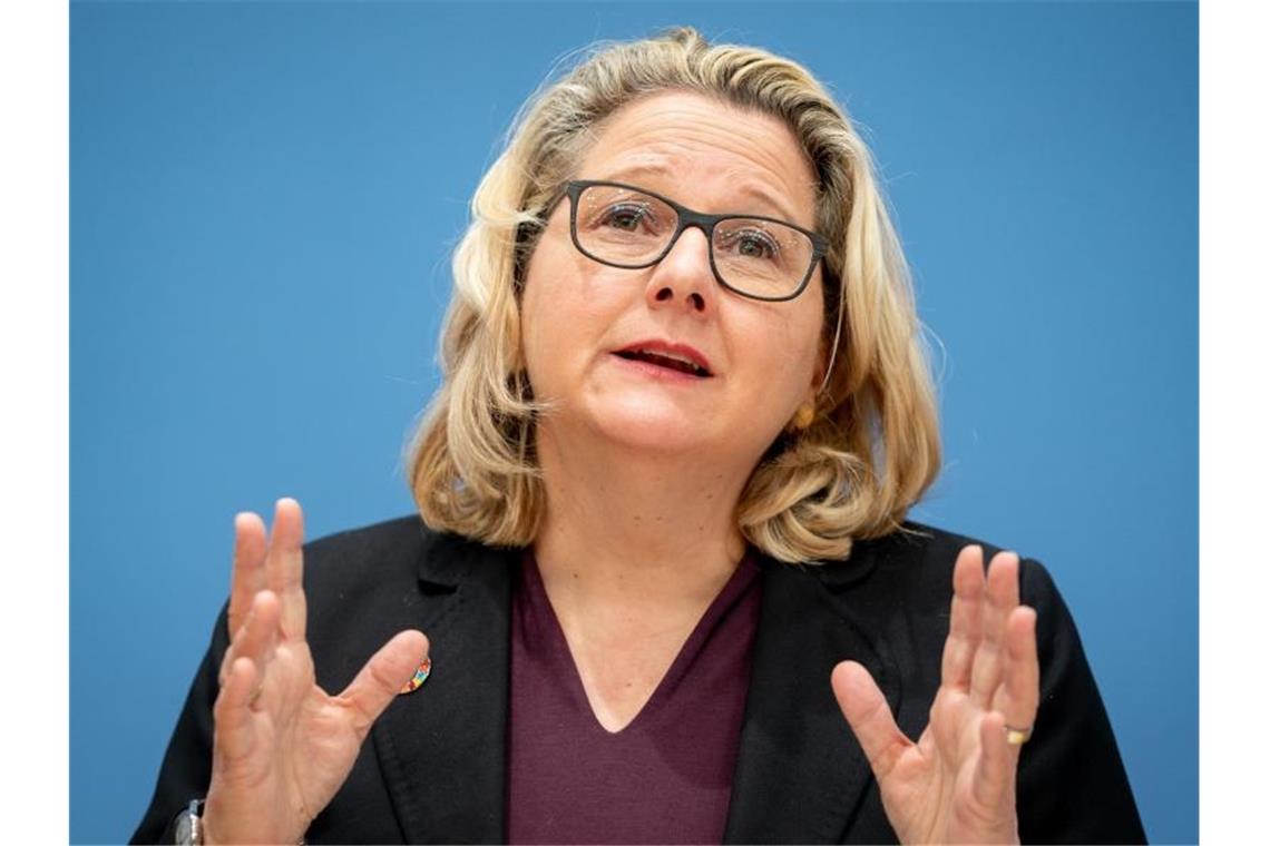 Schulze legt Entwurf für Nationale Wasserstrategie vor Weil Wasser künftig ein wichtiger Wirtschaftsfaktor werde, dürfe ein Mangel kein Wettbewerbsnachteil werden, so Bundesumweltministerin Svenja Schulze. Foto: Kay Nietfeld/dpa