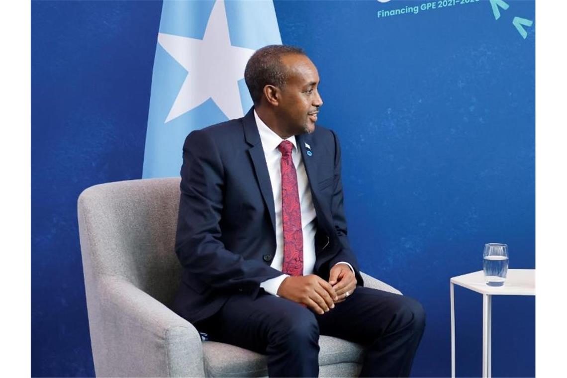 Präsident entlässt Premierminister in Somalia Weist die Vorwürfe des Präsidenten zurück: Der entlassene Premier Mohamed Hussein Roble. Foto: Tolga Akmen/PA/dpa/Archiv