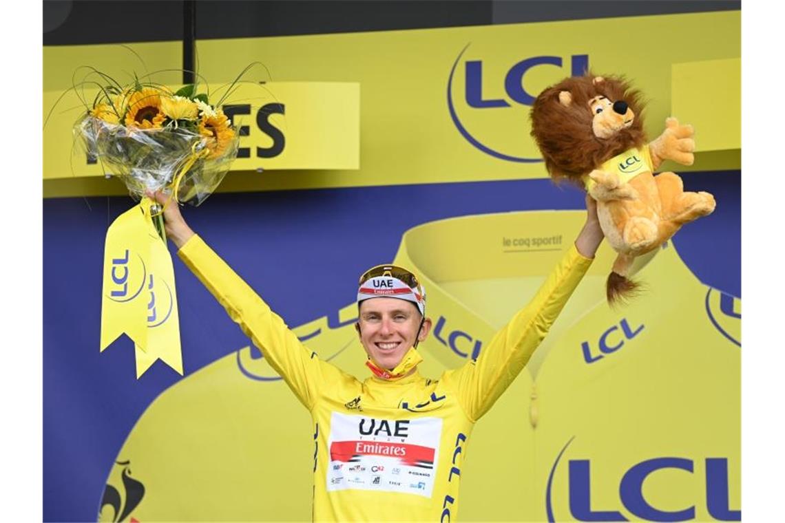 Erster deutscher Sieg: Politt gewinnt zwölfte Tour-Etappe Weiter der Mann in Gelb: Titelverteidiger Tadej Pogacar. Foto: Pete Goding/BELGA/dpa
