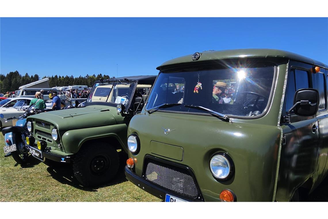 Oldtimerfreunde feiern auf der Schwäbischen Alb die Technikgeschichte