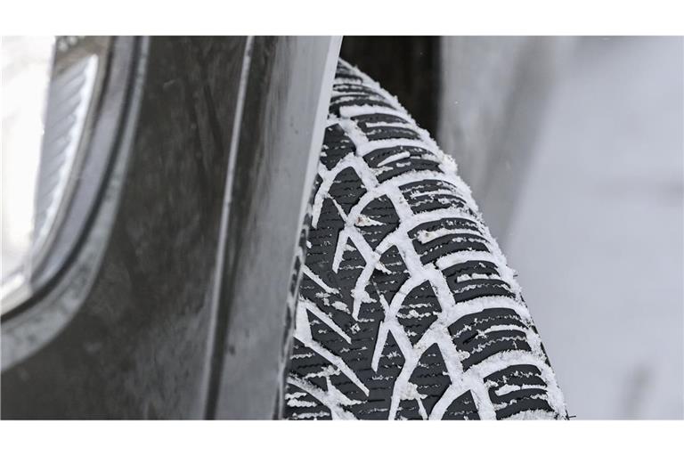 Welche Reifen sind in der kalten Jahreszeit vorgeschrieben?