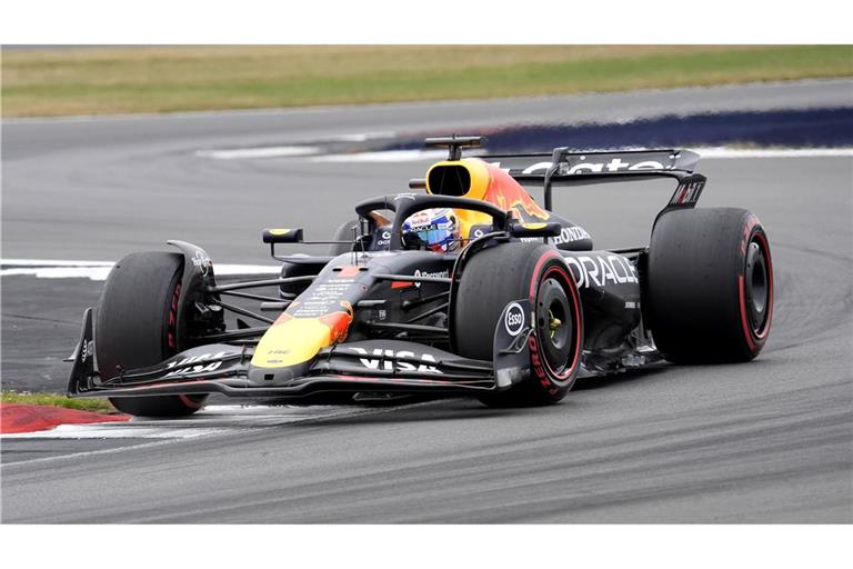 Weltmeister Max Verstappen startet in Silverstone von der Pole Position.