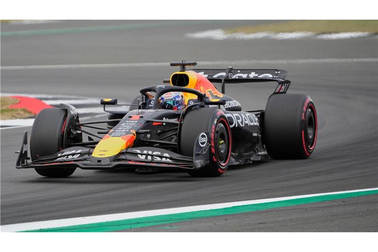 Weltmeister Max Verstappen startet in Silverstone von der Pole Position.