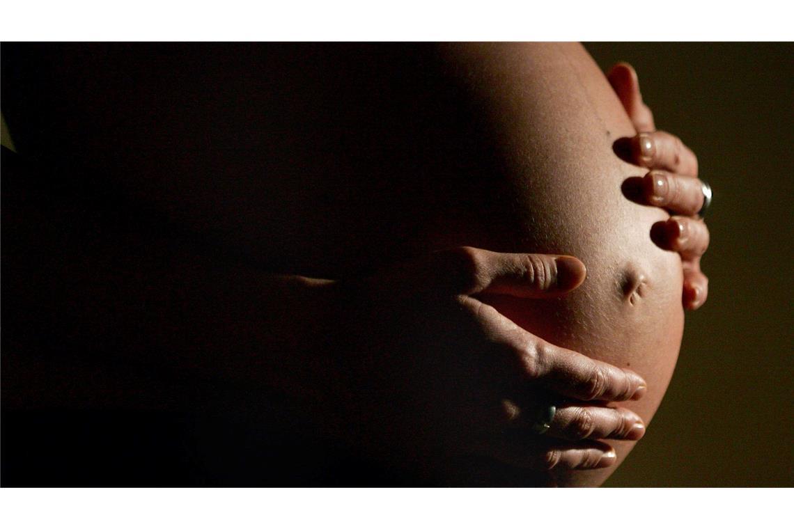 Müttersterblichkeit stark gesunken – droht eine Trendwende? Weltweit sterben laut WHO rund 260.000 Frauen pro Jahr an Problemen vor, während oder nach der Geburt ihres Kindes. (Archivbild)