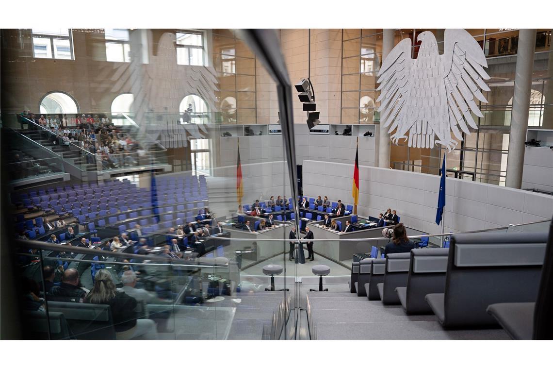 Wenn die Demokratie bröckelt, schadet das meinem Unternehmen - so sehen das laut einer Umfrage 78 Prozent der deutschen Führungskräfte. (Symbolbild)
