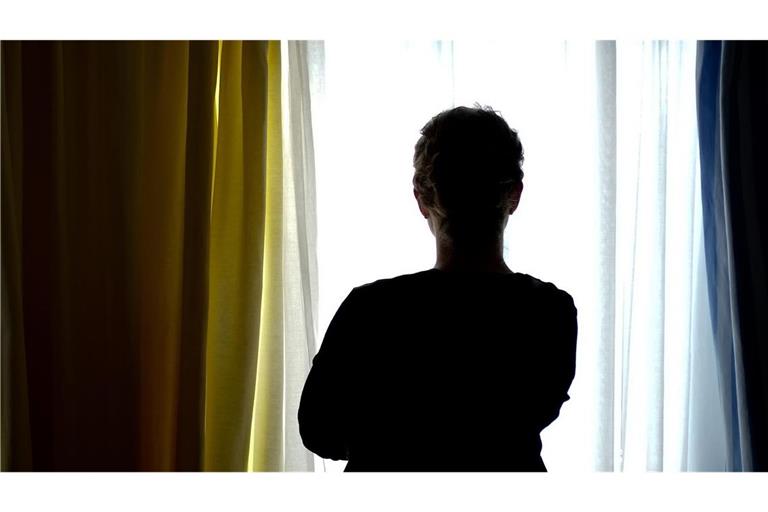 Wenn eine Frau in einer Gewaltsituation bleibt, dann kann dies im Zweifel lebensgefährlich für sie sein. (Symbolbild)