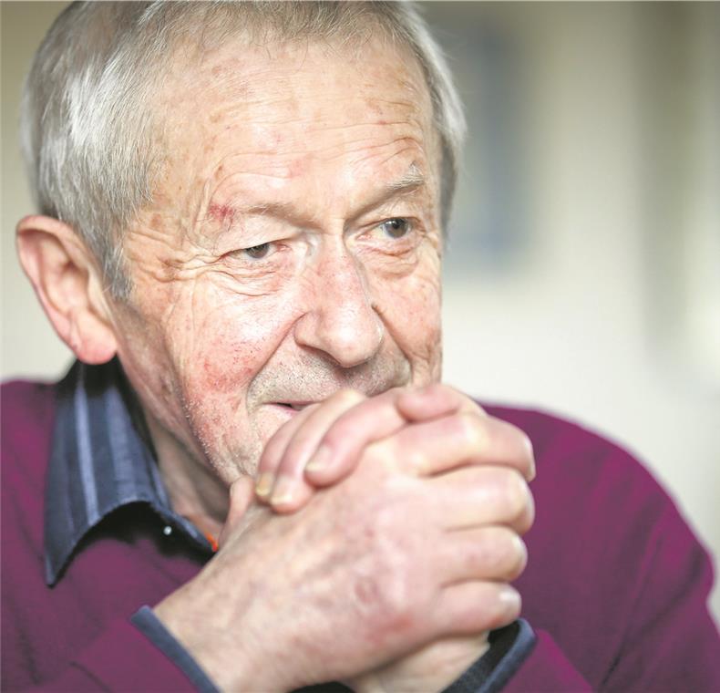 Nach der Sitzung geht’s in die Wirtschaft Wenn er was sagt, dann hat das Hand und Fuß: Von seinen 74 Jahren gehörte Hans-Frieder Jeutter 47 dem Gemeinderat Althütte an. Foto: A. Becher