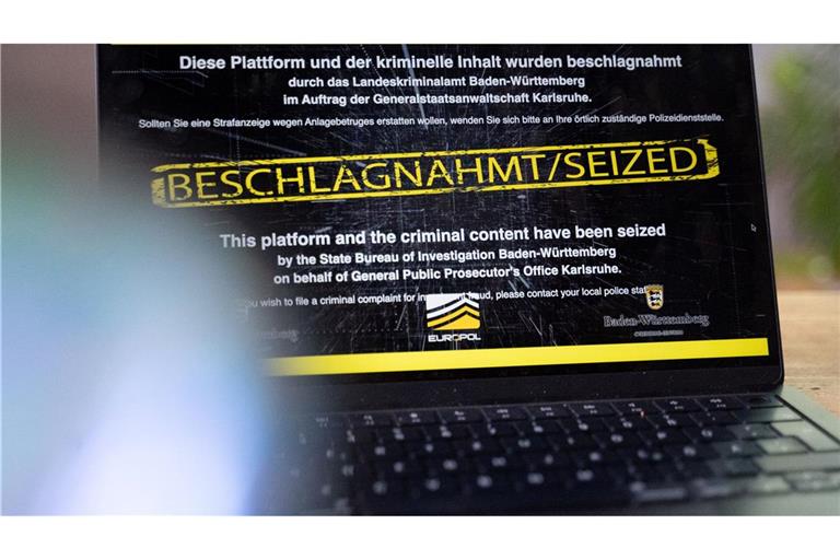 Wenn man die Adresse der beschlagnahmten Internetseiten eingibt, erscheint ein Sicherstellungsbanner der Behörden. (Archivbild)