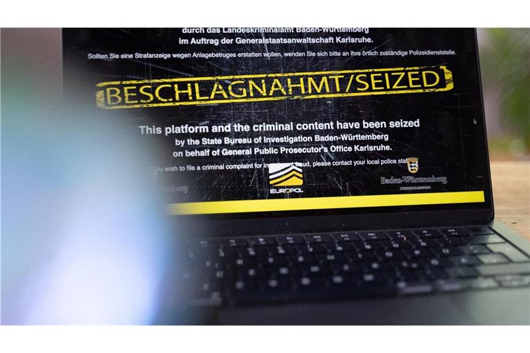 Wenn man die Adresse der beschlagnahmten Internetseiten eingibt, erscheint ein Sicherstellungsbanner der Behörden. (Archivbild)