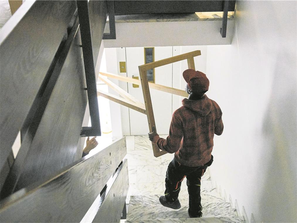 Umzug, wenn die Miete zu hoch ist Wer als Hartz-IV-Empfänger zu teuer wohnt, muss seine Wohnung gegen eine günstigere Unterkunft eintauschen und umziehen. Foto: Imago