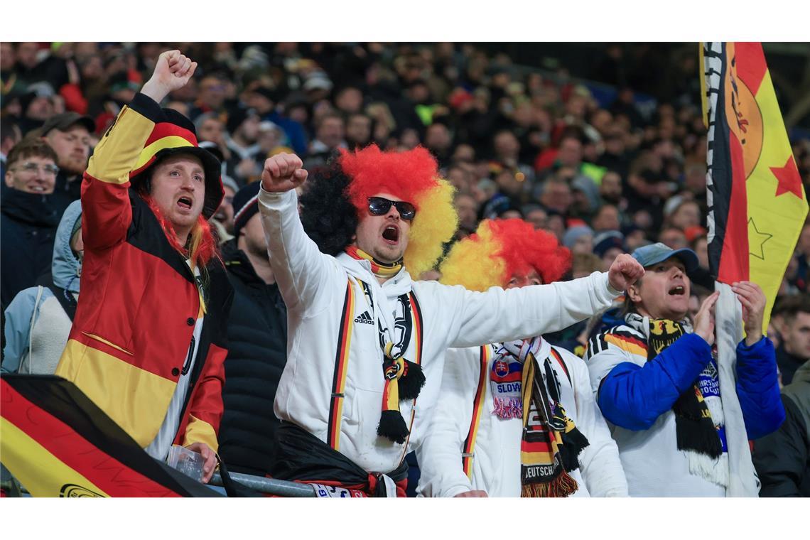 Wer bei der WM im Stadion dabei sein will, muss viel Geld bezahlen. (Archivbild)