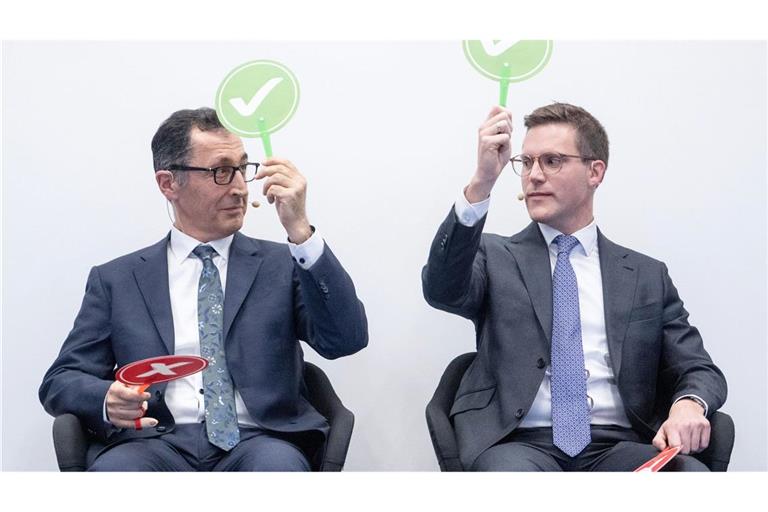 Wer hat am Ende die Nase vorne? Zwischen Grünen-Spitzenkandidat Cem Özdemir und CDU-Frontmann Manuel Hagel zeichnet sich wenige Tage vor der Landtagswahl in Baden-Württemberg ein enges Rennen ab. (Archivbild)