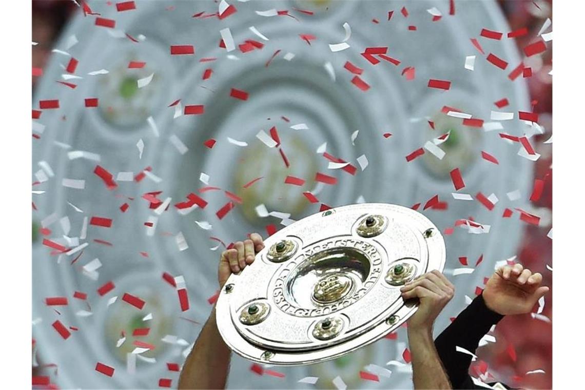 Meistertipp: Bayern Favorit, aber die Konkurrenz wird größer Wer holt die Meisterschale? Wieder der FC Bayern München? Foto: Angelika Warmuth