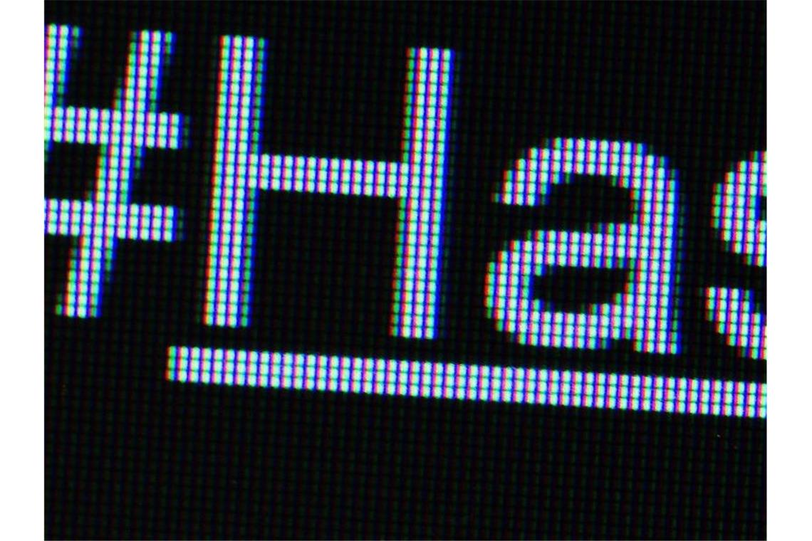 Härtere Strafen: Gesetzentwurf gegen Hass im Netz „Wer im Netz hetzt und droht, wird in Zukunft härter und effektiver verfolgt“, kündigt Christine Lambrecht an. Foto: Lukas Schulze/dpa