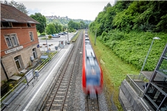 Wer in den vergangenen sechs Wochen von Backnang nach Stuttgart will, weicht mitunter auf die S4 aus, solange die S3 nicht durchfährt. Das soll ab morgen aber wieder der Fall sein. Anfang November verkehrt wiederum die S4 eine Woche lang nicht bis Backnang. Foto: Alexander Becher