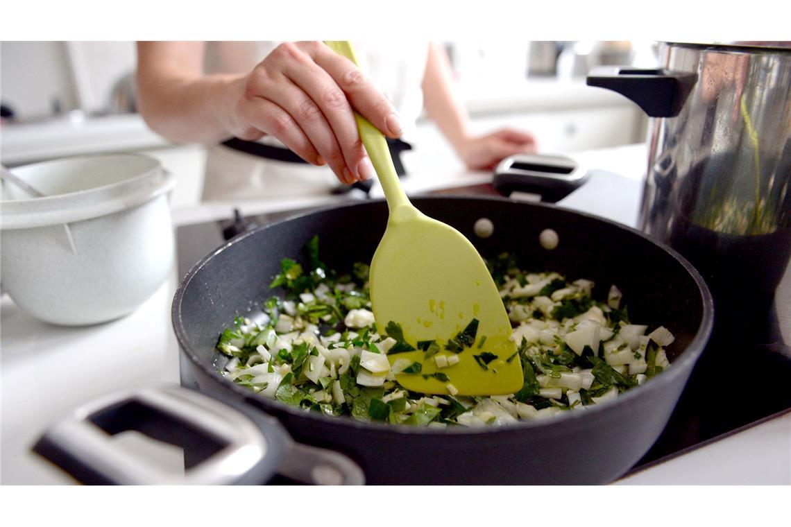 Pfauenpastete, Reiherbrust - und magere Kochkompetenz Wer kann heutzutage noch kochen? (Symbolbild)