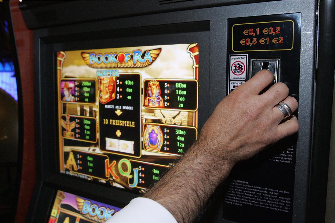 Wer spielsüchtig ist, sollte sich dringend an eine Beratungsstelle wenden. Foto: Layher Fotografie