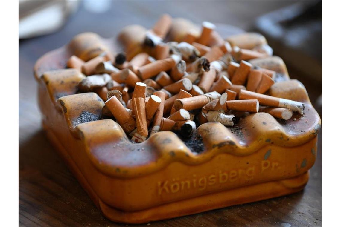 Werbung für das Rauchen soll zukünftig verboten werden. Foto: Martin Schutt/dpa-Zentralbild/dpa