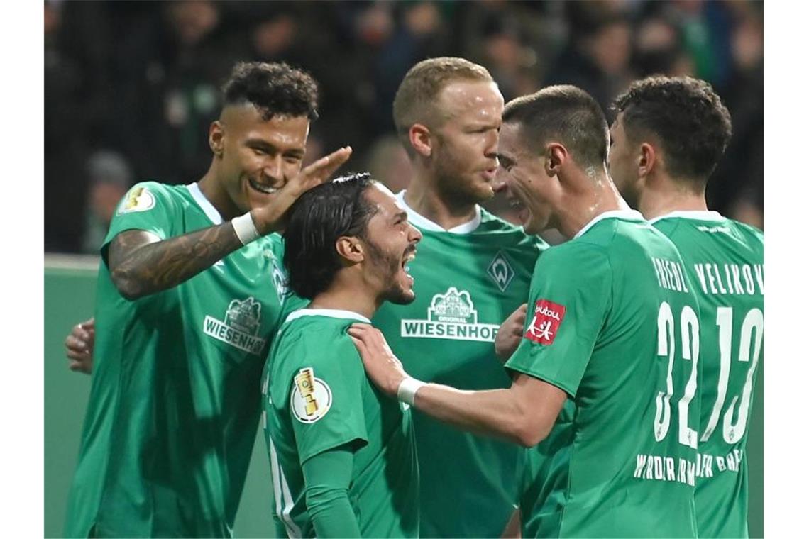 Werder Bremen feierte mit einem Sieg gegen Dortmund den Halbfinaleinzug. Foto: David Hecker/dpa