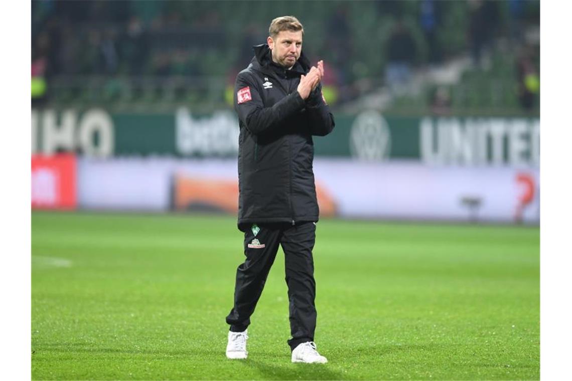 Werders Trainer Florian Kohfeldt musste mit seiner Mannschaft schon die sechste Heimpleite hinnehmen. Foto: Carmen Jaspersen/dpa