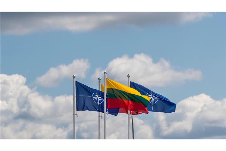 Wetterballons haben den Flugverkehr über dem Flughafen von Litauens Hauptstadt Vilnius gestört. (Symbolbild)