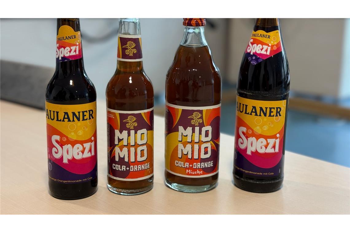 Paulaner und Berentzen streiten um Spezi-Design Wie ähnlich sind die Flaschen? "Schauen Sie es sich selbst an", rät der Richter.