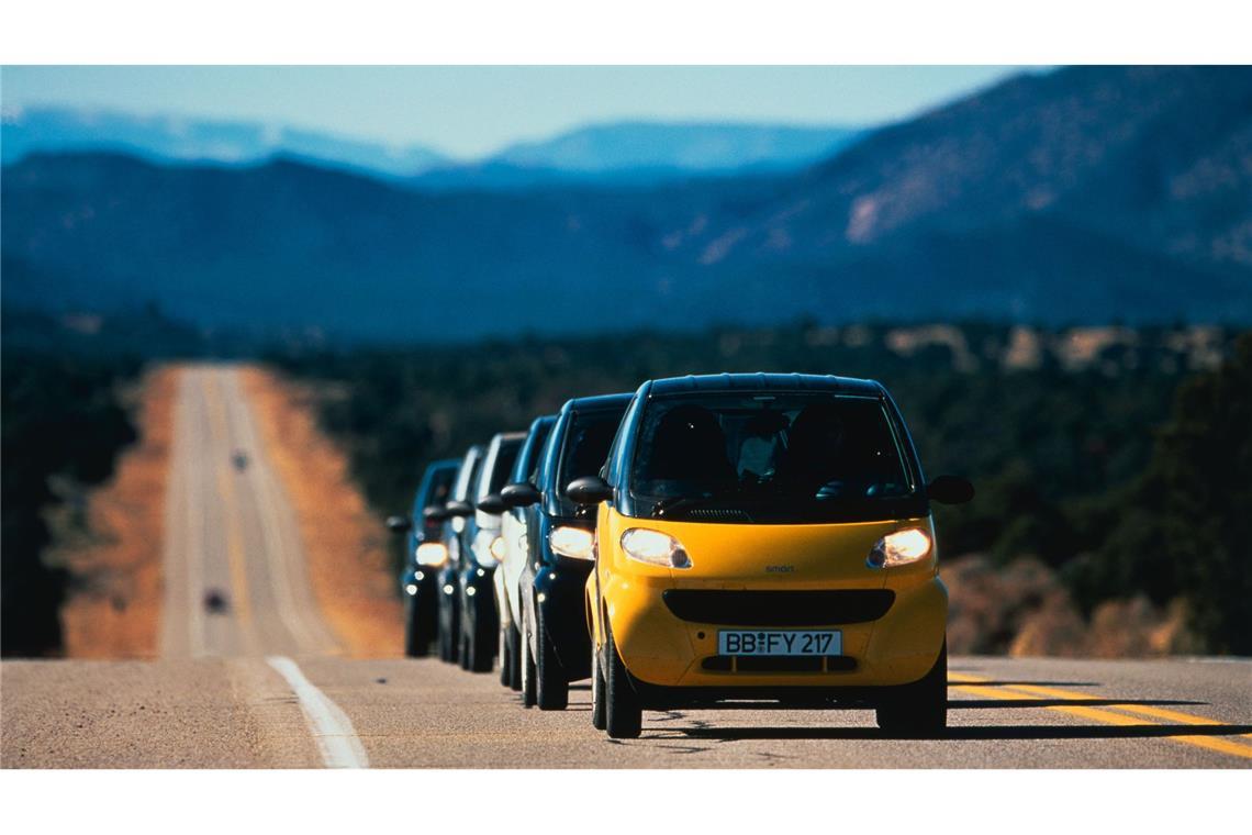Hallo Smart, groß bist Du geworden – so teuer ist der Neue Wie alles begann: die ersten Smarts 1998 auf Erprobungsfahrt in den USA.