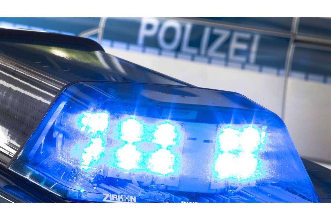 Wie die Polizei mitteilte, wurde das Schild in der Nacht auf Montag entwendet. (Symbolbild)