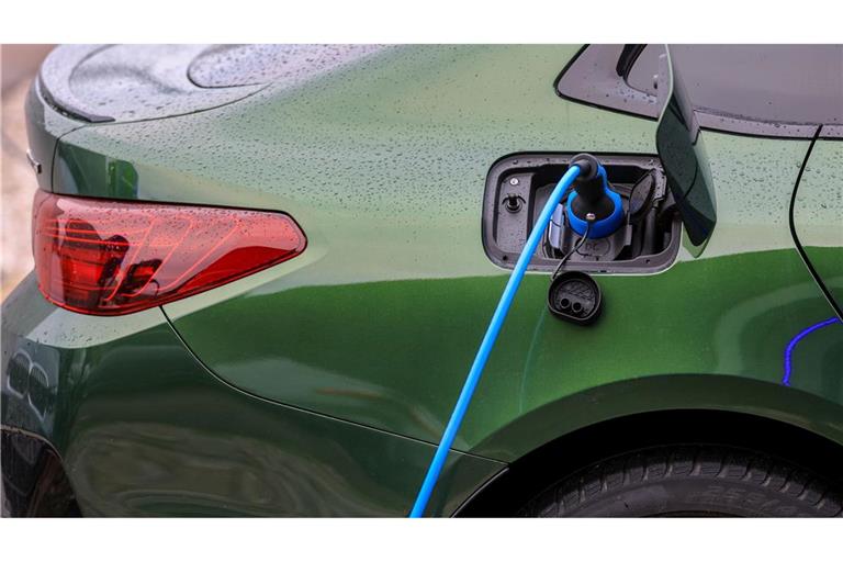 Wie genau sieht die neue E-Auto-Förderung aus? Verbraucher müssen auf endgültige Antworten doch noch etwas warten.