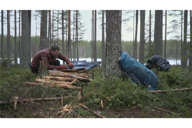 Wie gut können die Teilnehmer in der Wildnis überleben? Das wird bei der Wildcard-Challenge von „7 vs. Wild" getestet. Mit dabei: Cristian Hofmann aus Villingen.