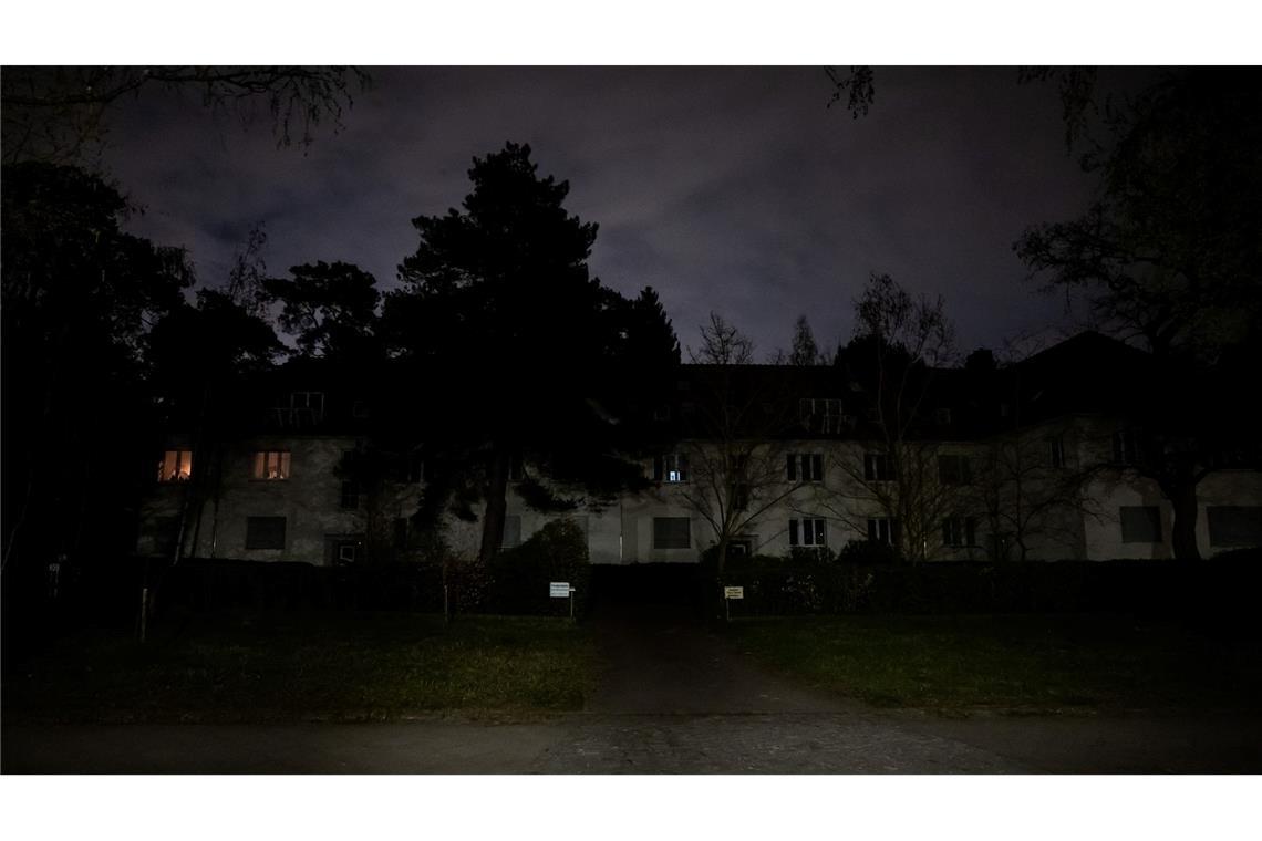Wie in Berlin bei einem Stromausfall im April blieben die Lichter aus (Archivbild)