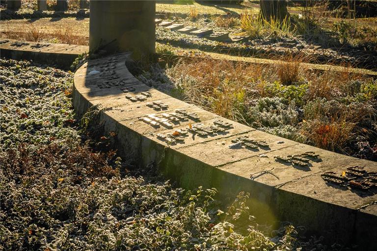Wie in vielen Gemeinden, soll es nun auch in Sechselberg alternative Bestattungsformen geben. Symbolfoto: Alexander Becher