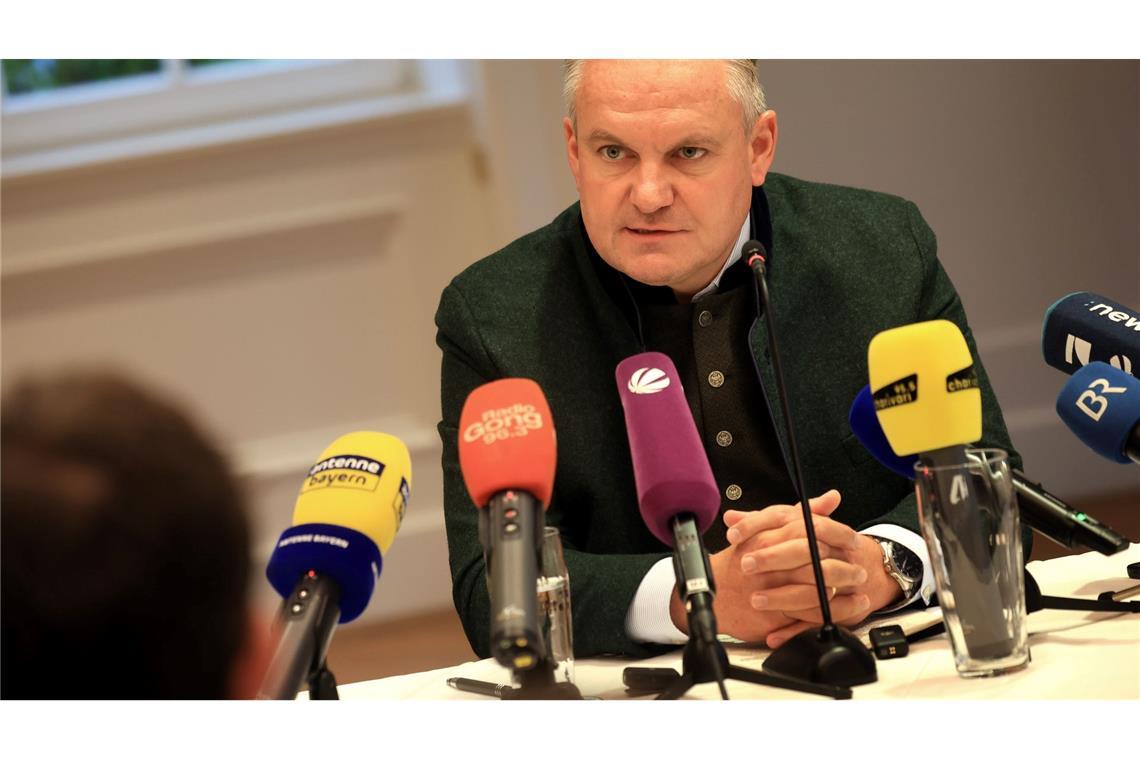 Nach Überfüllung: Was sich künftig auf der Wiesn ändern soll Wiesn-Chef Christian Scharpf will künftig schneller auf solche Situationen reagieren.