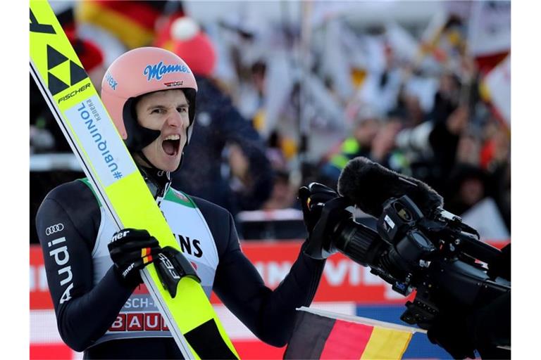 Will auch in Innsbruck wieder jubeln: Karl Geiger. Foto: Daniel Karmann/dpa