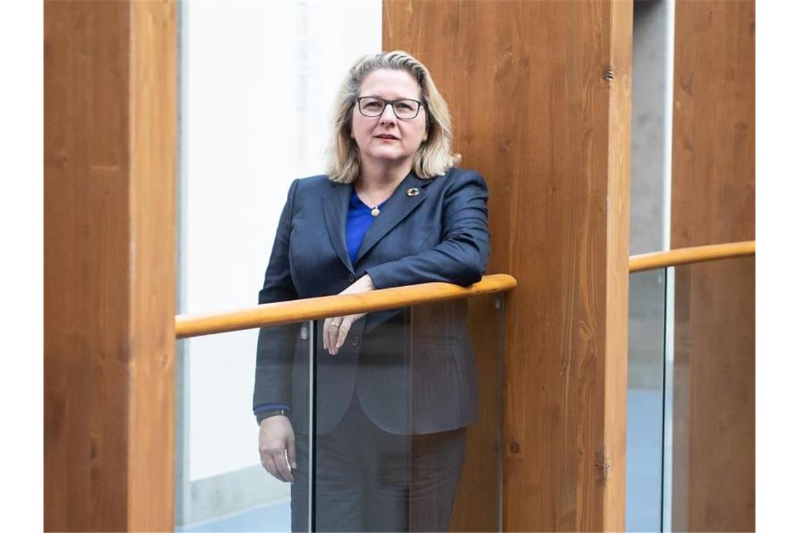 Will die Vorgaben für Plastikverpackungen verschärfen: Bundesumweltministerin Svenja Schulze. Foto: Paul Zinken/dpa-Zentralbild/dpa