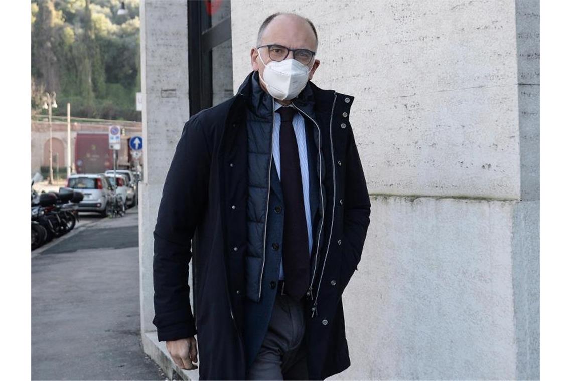 Will einen im ersten Wahlgang einen weißen Wahlschein abgeben werden, um die Bereitschaft zum Dialog mit Mitte-Rechts zu signalisieren: Enrico Letta. Foto: Cecilia Fabiano/LaPresse/ZUMA/dpa