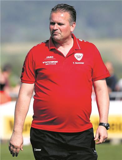 Will mit dem SV Allmersbach beim TSV Schornbach gleich etwas Zählbares mitnehmen: Trainer Thomas Sommer. Foto: A. Becher