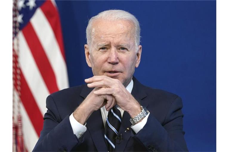 Will neben den Schnelltests den US-Bürgern auch hochwertige Masken gratis zur Verfügung stellen: Joe Biden. Foto: Andrew Harnik/AP/dpa