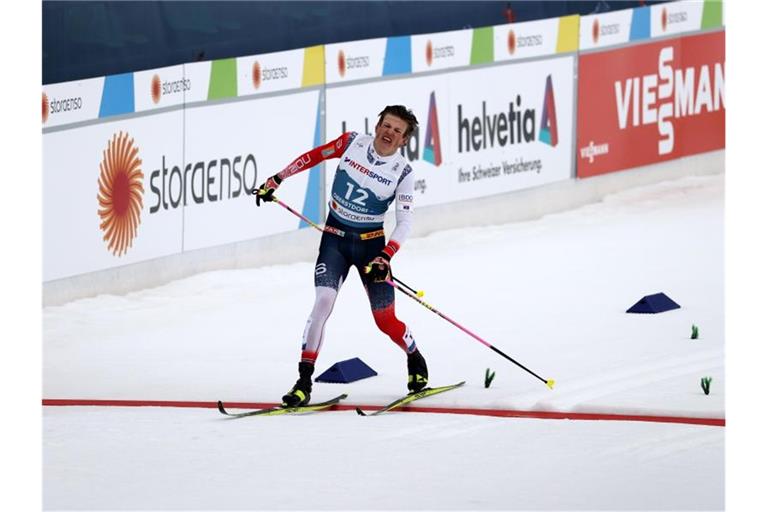 Will nicht nachträglich um WM-Gold auf juristischen Wege kämpfen: Johannes Klaebo. Foto: Daniel Karmann/dpa