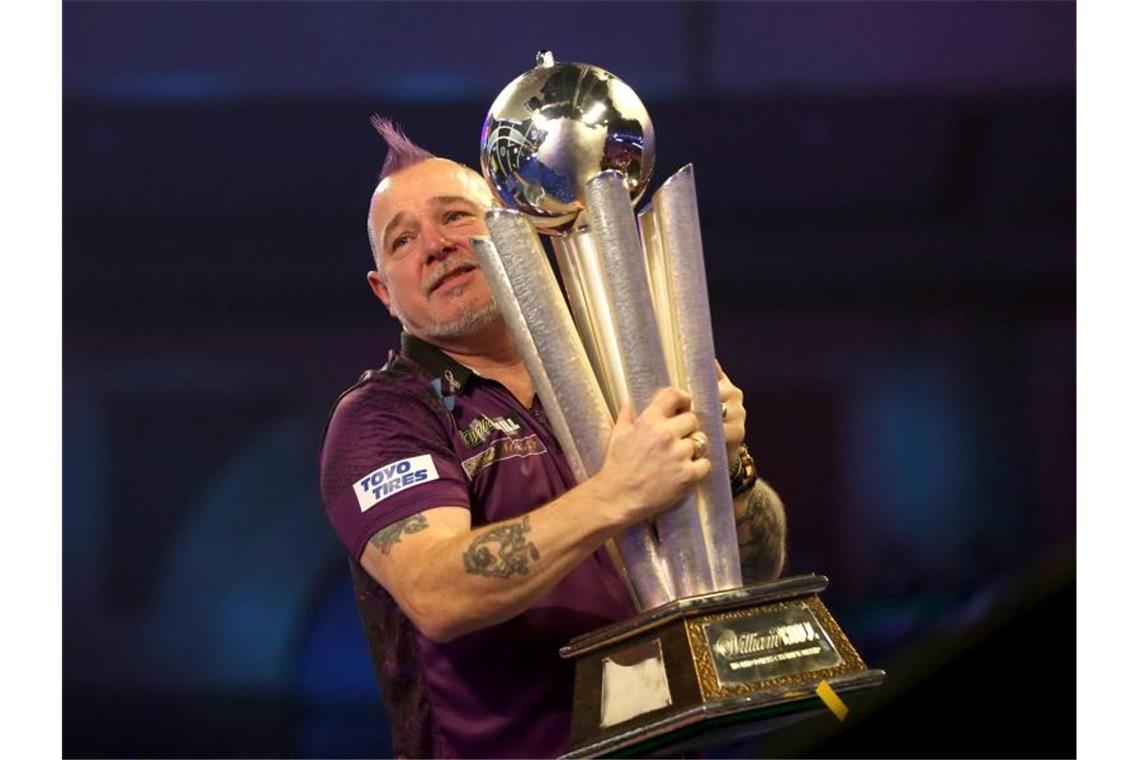 Will seinen Titel in London verteidigen: Darts-Weltmeister Peter Wright. Foto: Steven Paston/PA Wire/dpa